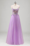 Vestido de fiesta con apliques florales lilas con cuentas brillantes