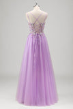 Vestido de fiesta con apliques florales lilas con cuentas brillantes