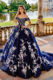 Vestido de XV de hombro descubierto azul marino de tul con apliques de flores