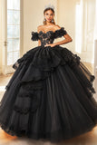 Vestido de XV negro princesa con hombros descubiertos con volantes de tul