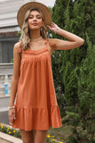 Vestido de verano con tirantes finos naranja