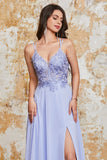 Precioso vestido de fiesta largo lavanda con tirantes de espagueti de una línea con espalda cruzada entrecruzada