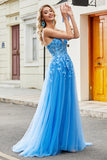 Precioso vestido de fiesta largo azul con tirantes de espagueti de una línea con apliques